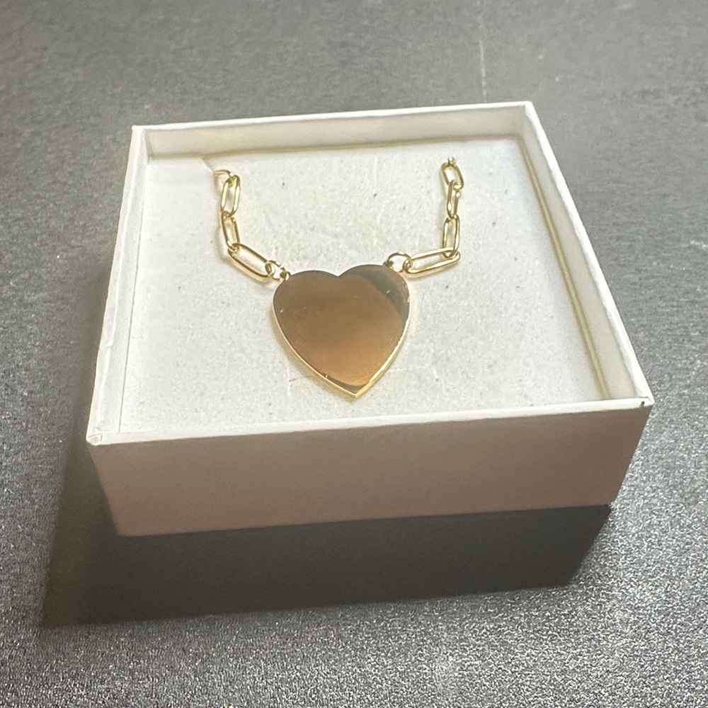 NWOT Lavender Blue Gold Heart Necklace
